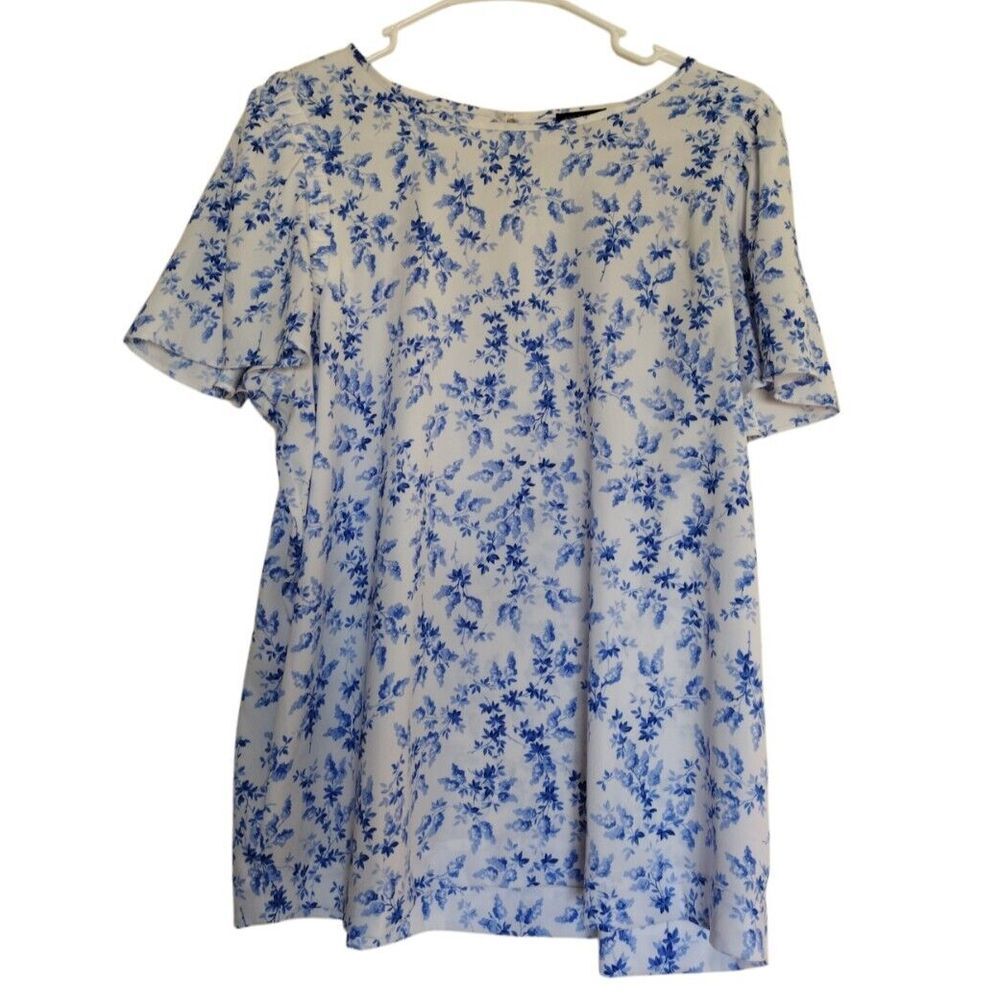 Ann Taylor Blouse Women Large Blue White Floral Boho Relaxed Fit Blouse Casual